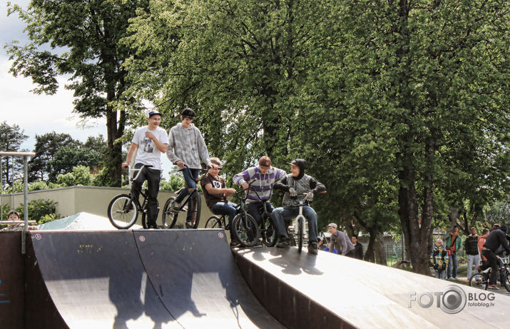 Mazliet no Ogres Sk8parka DZHAM.