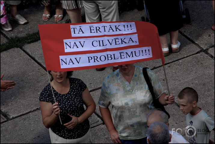 Pikets pret Alūksnes slimnīcas slēgšanu