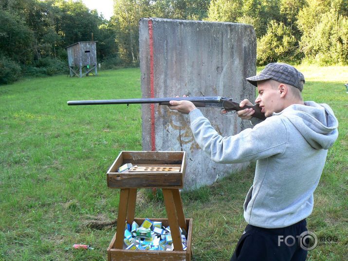 Ciemos pie Edžona Gramzdā