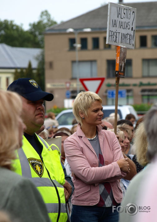 Pikets pret Bauskas slimnīcas slēgšanu.