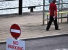 NO PARKING