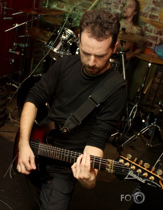 Re - armed, Claustrofobia @ Depo