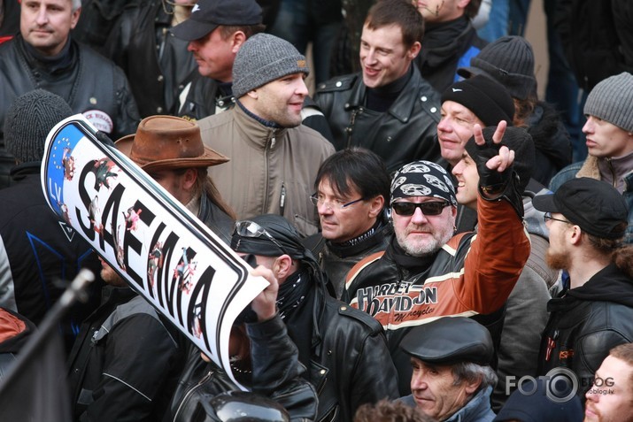 Motociklistu protesta akcija