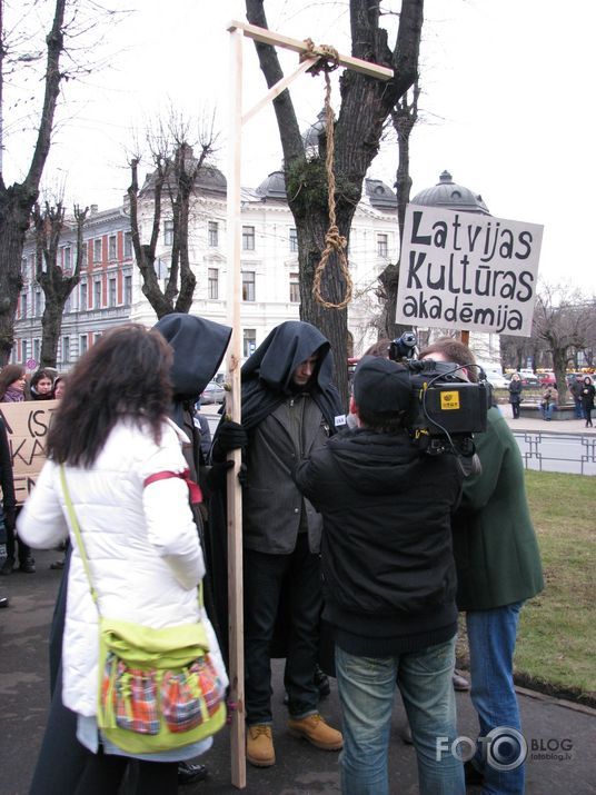 Studenti nemierīgi