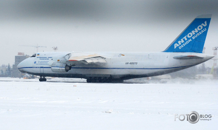 AN 124- 100 Ruslan 