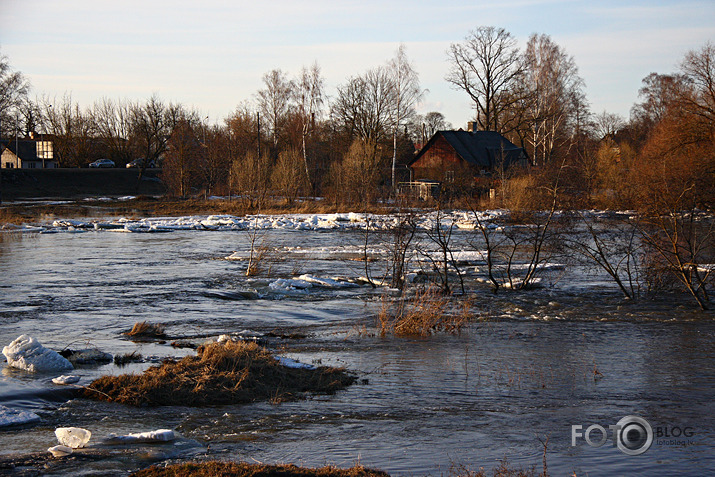 Plūdi Jelgavas pusē