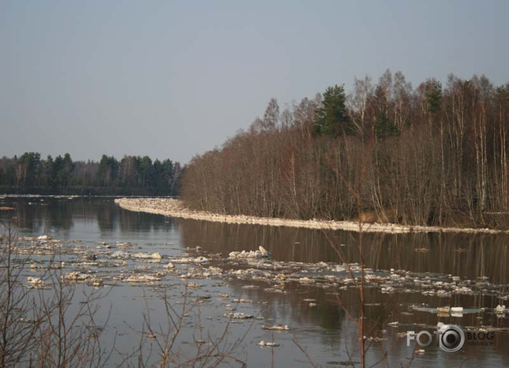 Kad ūdens līmenis strauji pazeminās