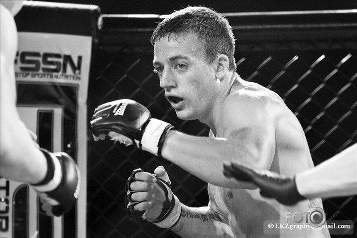 Cage Contender B&W. Dublin