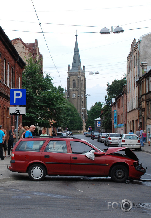 Again Artilērijas/Krāsotāju  CRASH ...