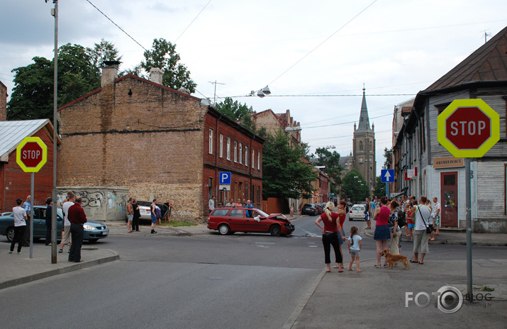 Again Artilērijas/Krāsotāju  CRASH ...