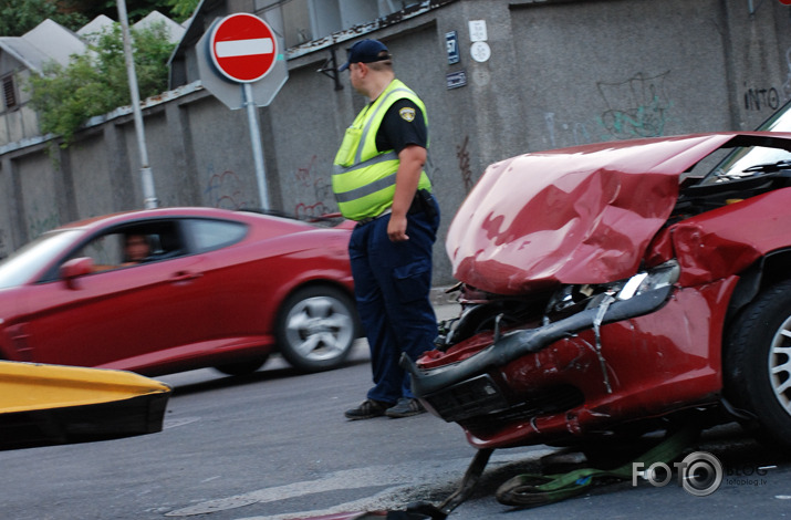 Again Artilērijas/Krāsotāju  CRASH ...