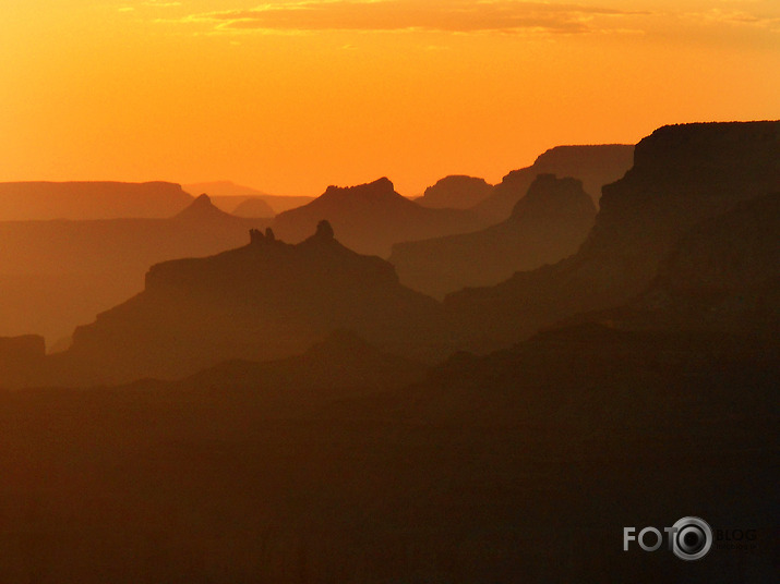 Grand Canyon - kad saule noriet