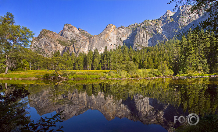 Kathedral Rock -Yosemite Park