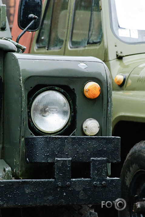 Militārās tehnikas izstāde Motormuzejā