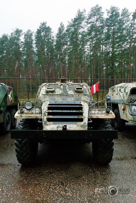 Militārās tehnikas izstāde Motormuzejā