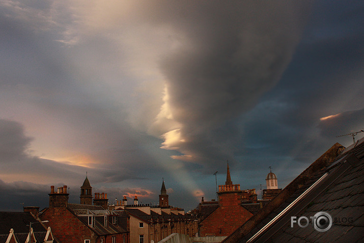 Undulus Asperatus ( Altocumulus lenticularis)??? -  saulei rietot