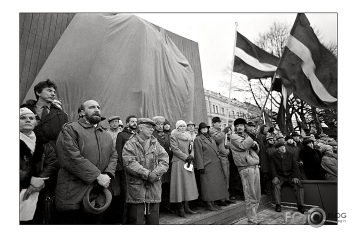 Barikādes-sākums, 13.janvāris