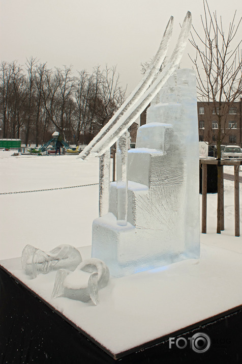 Ledus skulptūru festivāls pirms atvēršanas Jelgavā