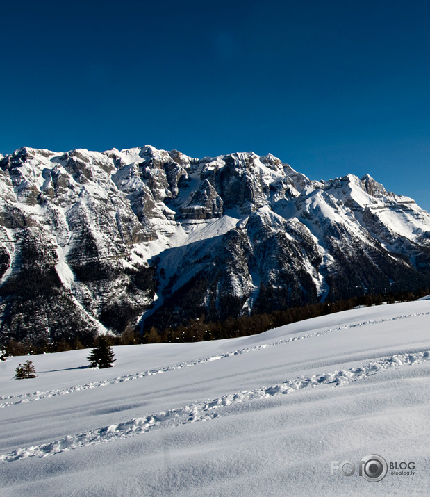 Dolomītu kalnu ainavas