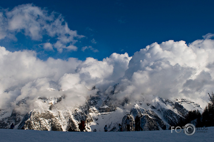 Dolomītu kalnu ainavas