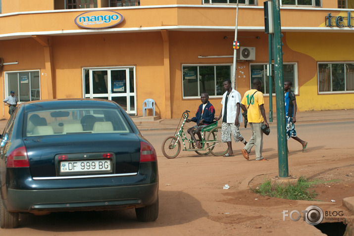 Ceļojuma piezīmes 2 - Bangui, Centrālāfrikas Republika; 2011. gada maijs.
