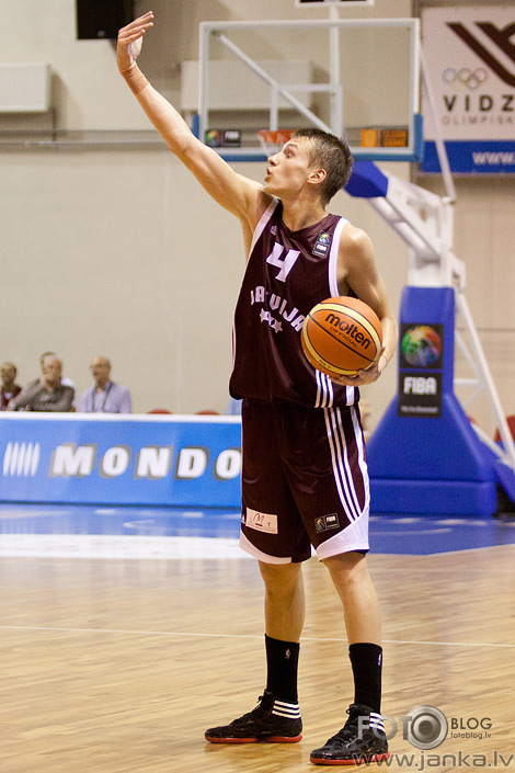 Latvija - Austrālija 78:68