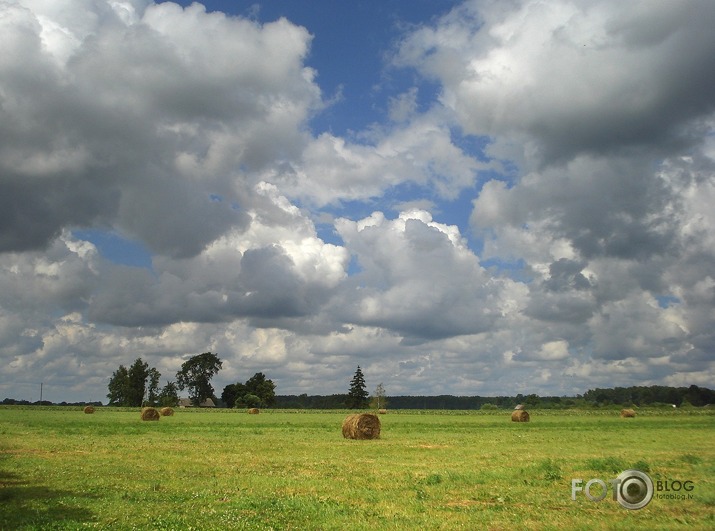 mākoņi...