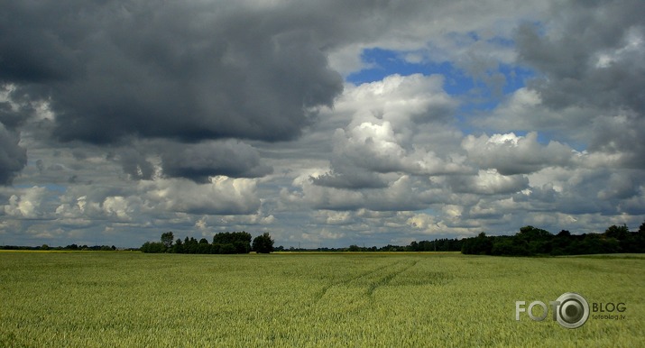 mākoņi...