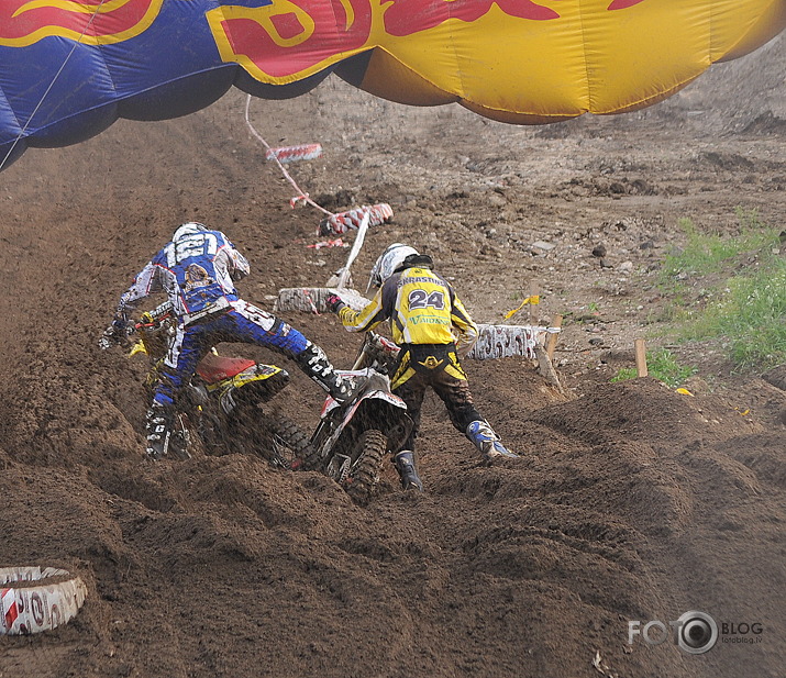 SUPERMOTOKROSS VENTSPILĪ – „VENTBUNKERS LIELĀ BALVA2011”