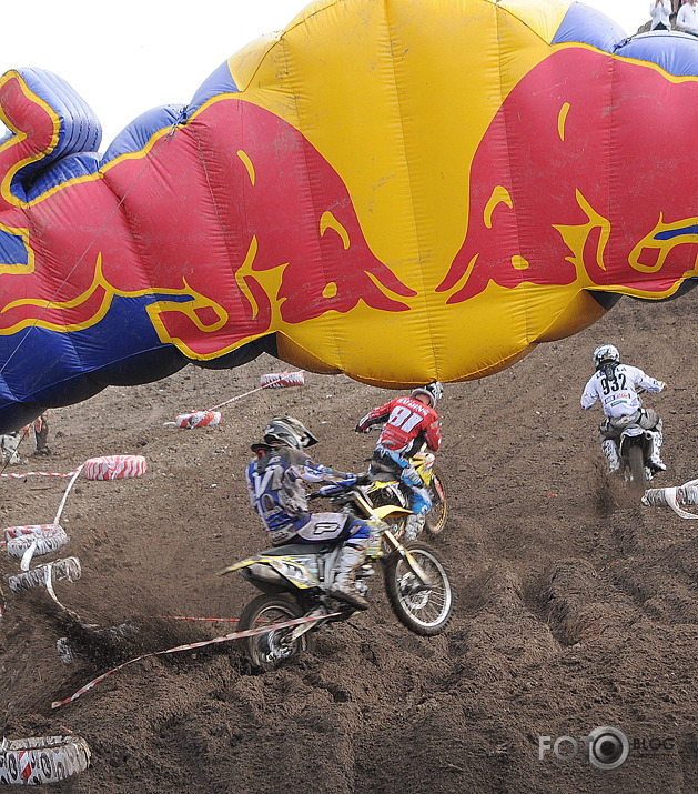 SUPERMOTOKROSS VENTSPILĪ – „VENTBUNKERS LIELĀ BALVA2011”