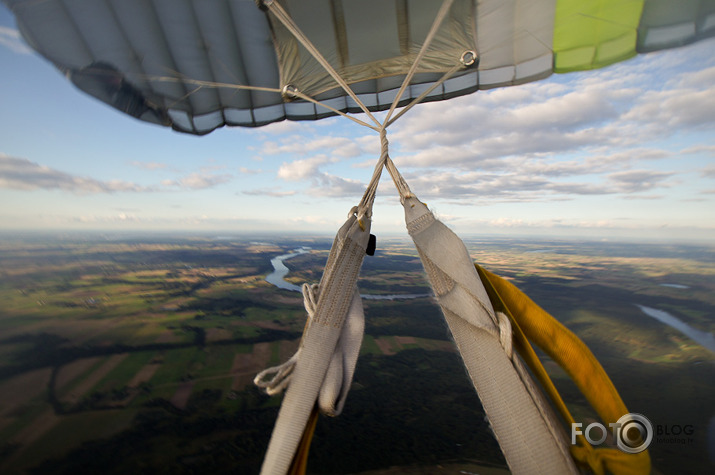 Wingsuit lidojumu filmēšana reklāmas klipam