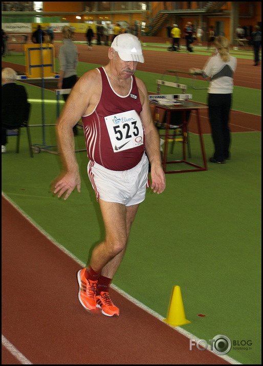 Veterānu sacensības vieglatlētikā . Tartu 3. XII . 2011.