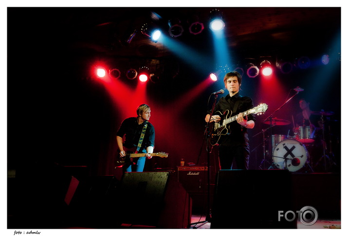 COLOURS OF BUBBLES @ FONTAINE 16.12.2011 part II