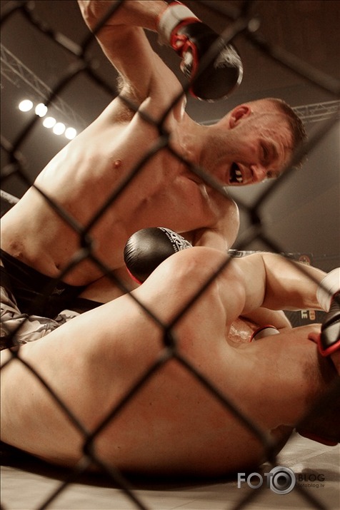 Cage Contender 2012