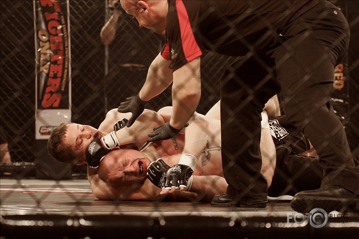 Cage Contender 2012