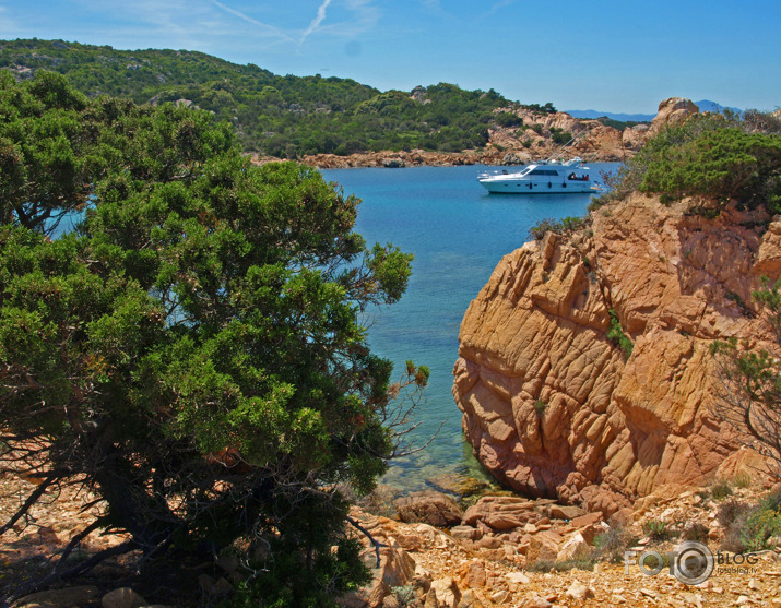 Tirēnu jūru (Tyrrhenian Sea)
