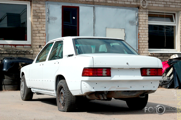 Mercedes Benz 190E rekonstrukcija