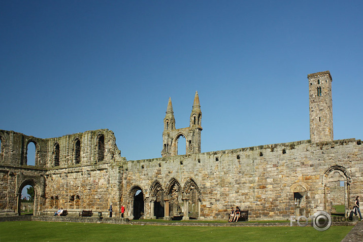 St.Andrews katedrales drupas