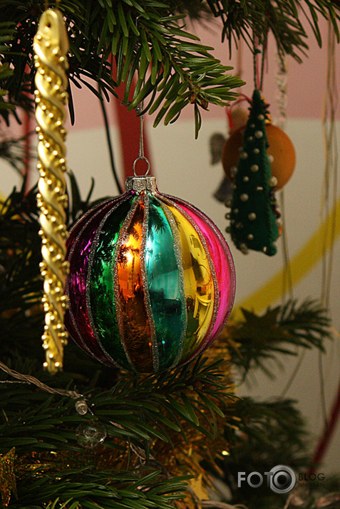 Priecīgus svētkus visiem!