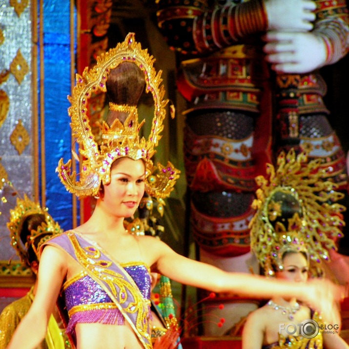 transvestitu šovs Bangkokā