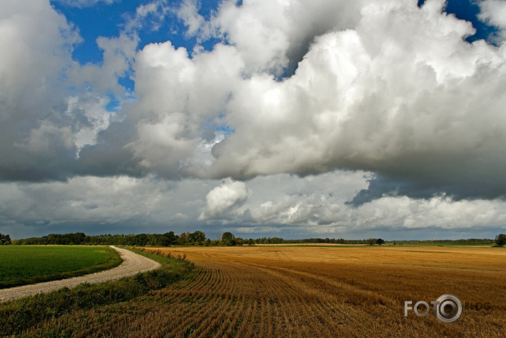 Lauku ceļš.