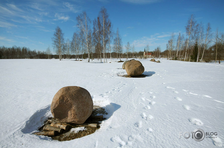 Pastaiga Likteņdārzā