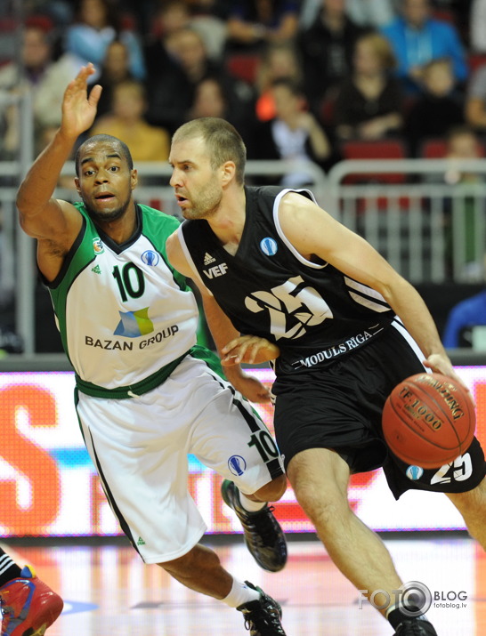 VEF-Maccabi Haifa 73:94