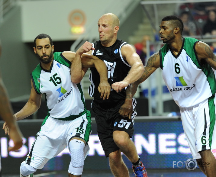 VEF-Maccabi Haifa 73:94