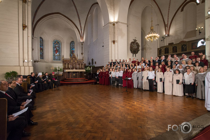 Latvijas Republikas proklamēšanas 95.gadadienai ekumēniskajā dievkalpojumā 