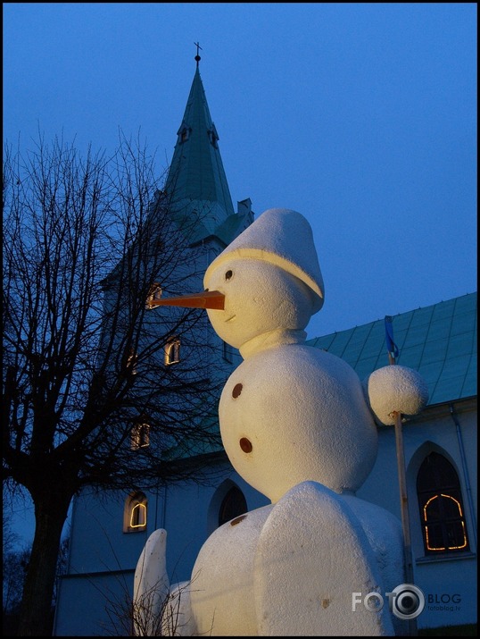 Dobele Ziemassvētku gaidās .