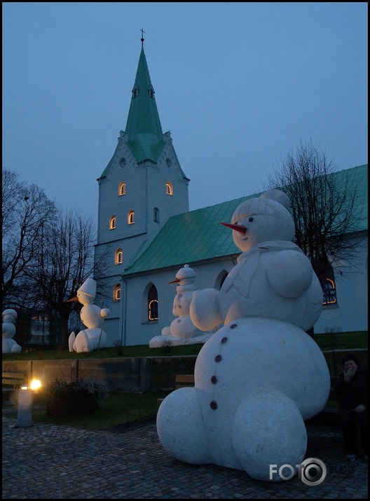 Dobele Ziemassvētku gaidās .