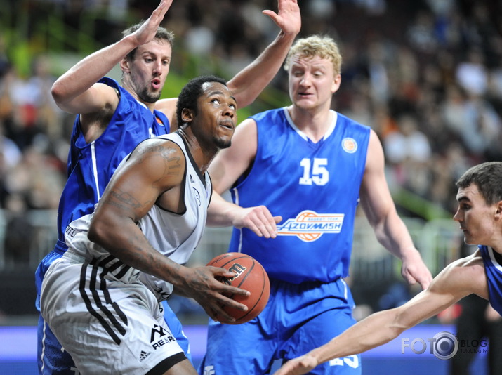 VEF-Azovmash 73:71