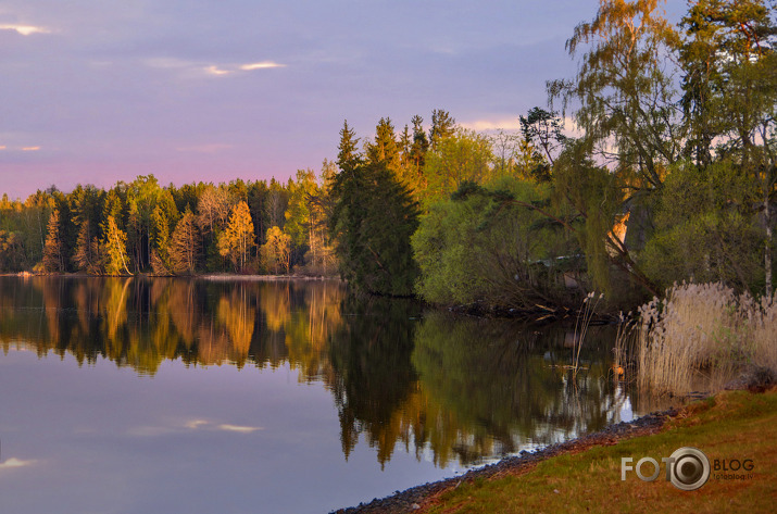 Daugava vakarā pie Ķeguma.