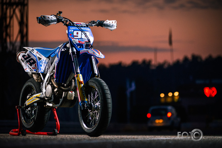 Supermoto